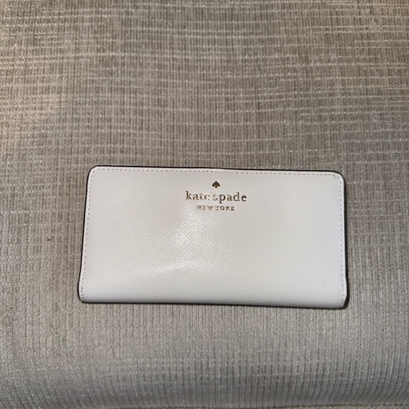 Kate Spade Wallet - Picture 1 of 3